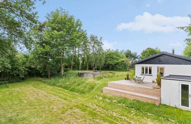 2 bedroom lovely home in Vejby