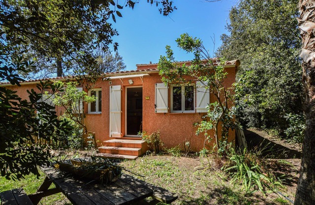 2 bedroom lovely home in Piscia Rossa