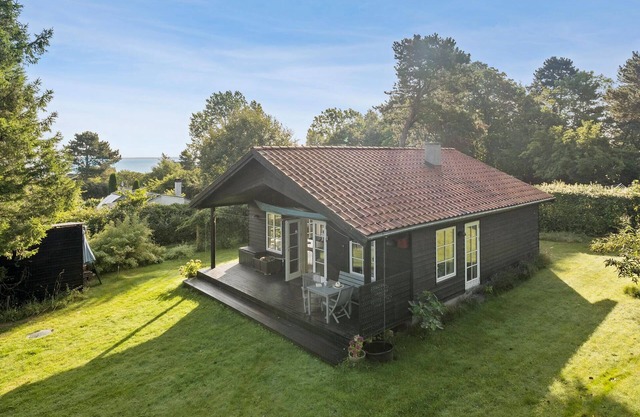 2 bedroom nice home in Nykøbing Sj