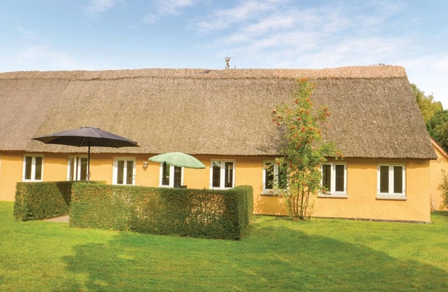 2 bedroom nice home in Stege