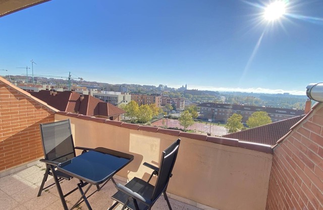 2 bedroom penthouse in Universidad de Salamanca.