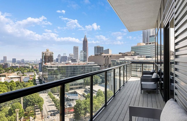 2 Bedroom Presidential Condo at Centennial Park, Margaritaville, Atlanta Resort!