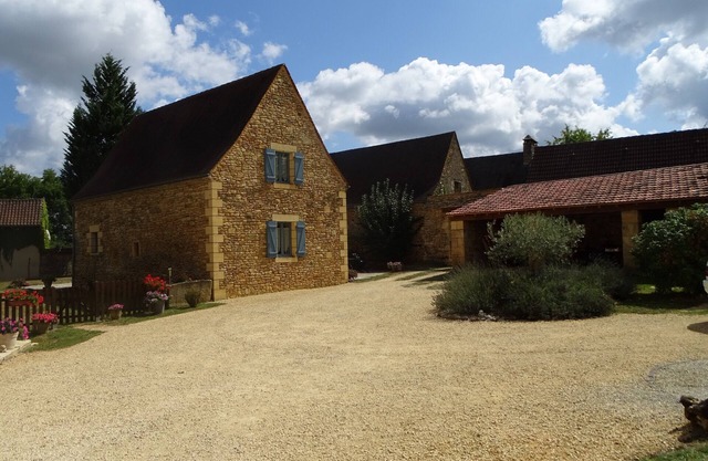 2 bedroom private vacation home in Sainte Nathalene