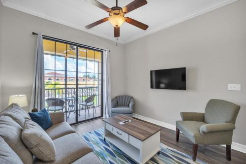 2 bedroom Tampa Condo at Private Golf Course condo