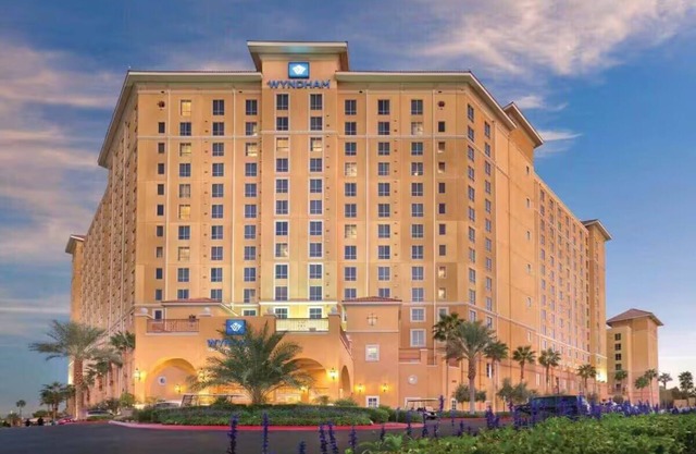 2 Bedroom Vegas Oasis - Wyndham Grand Desert