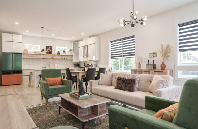 2 Bedroom - Workspace - 2 Car Garage!