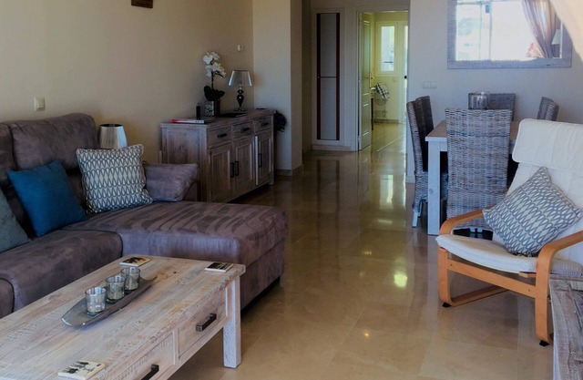 2 Bedroomed Luxury Apartment - Benahavis, Marbella