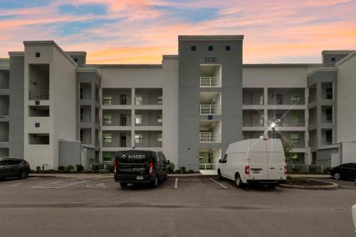 2 Bedrooms 2 Bathrooms Storey Lake 3120-403 Pc