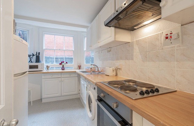 2 Bedrooms Apartment next door to Selfridges