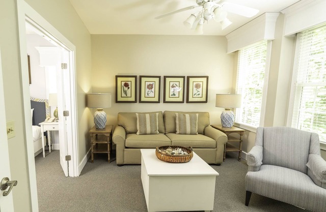 2 Bedrooms Townes Suite Village in King's Creek weekly booking 8 Days/7 Nights