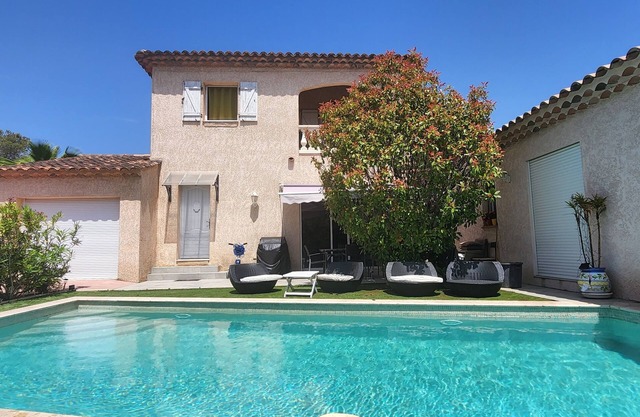 2 bedrooms with private bathroom and kitchen in shared villa with swimming pool