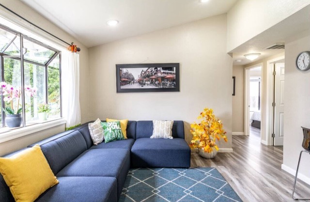 2 Beds, 1 Bath, Kitchen private space, Furnished Stanford, Palo Alto, Menlo Park