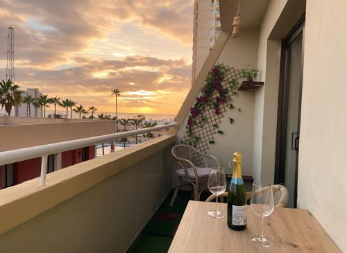 2 BR Apartment with 2 AC, Balcony and Ocean Views