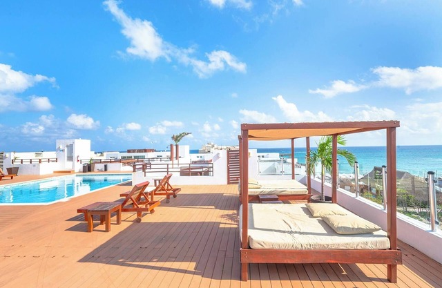 2 BR Penthouse - Beachside - Casa del Mar