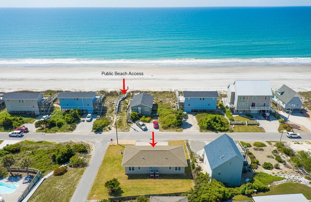 2 BR steps from beach access, dog-friendly NO FEE!