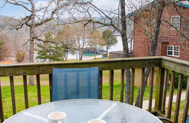 2 BR Waterfront Cabin w/Pool + Swim & Boat dock