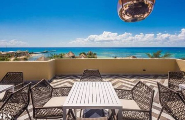 2 Br. with Rooftop Pool and Stunning Ocean View