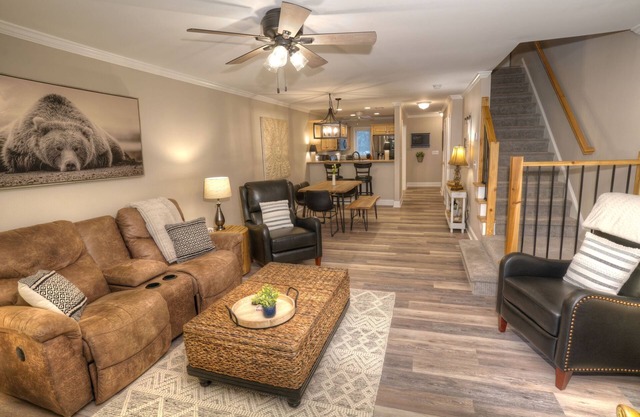 2 Master Suites on the River! Easy walk to everything Helen has to offer!