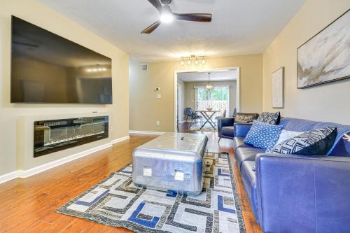 2 Mi to High Point University Townhome with Patio