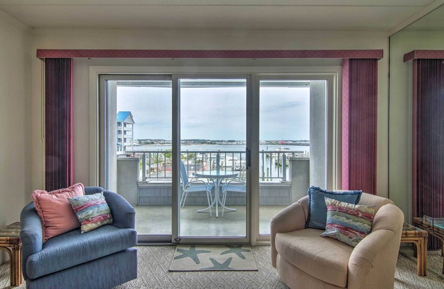 2 Mi to Ocean City Boardwalk: Gem w/Pool + Marina