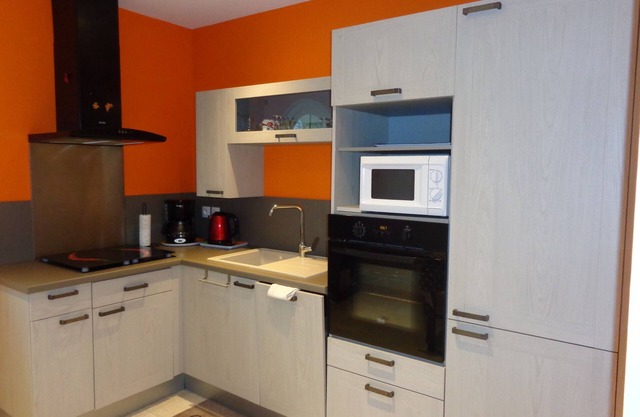 2-person gîte near Amboise, Beauval Zoo Park and the Loire castles,