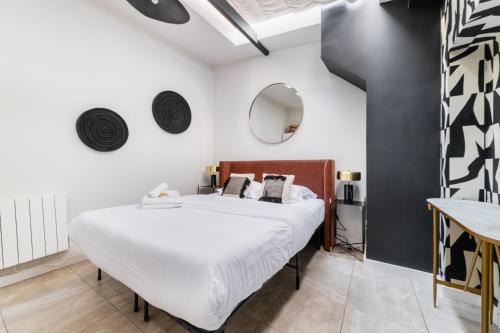2 pieces Belleville refait neuf 6 pers - paris 19