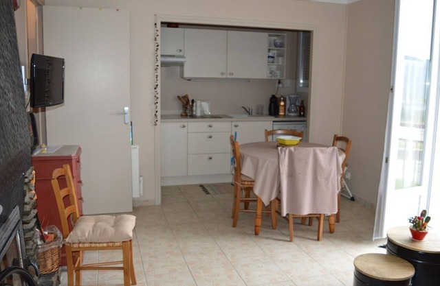 2-room apartment ski-in/out with parking and balcony