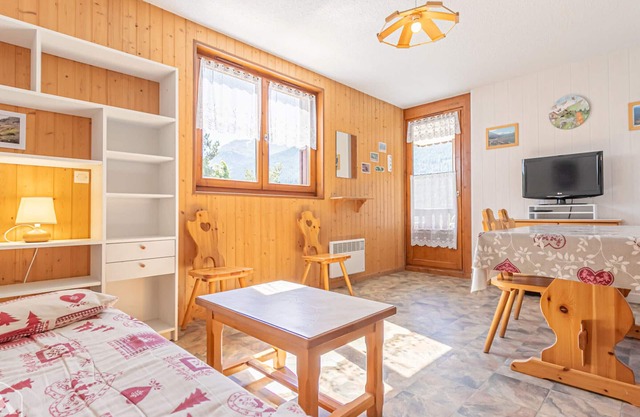 2-room apartment with balcony and wifi, near slopes - 4 pers.