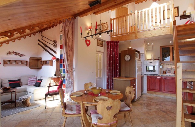 2-Room Mezzanine Apartment for 4 in Briançon with Balcony and Parking