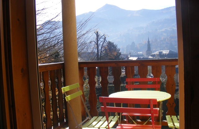 2 rooms. 2 stars, 2 steps from the center of Saint Gervais and very quiet