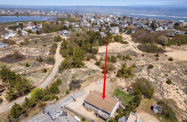 2 Units/6BR, Pet-Friendly - Large Yard - Walk to beach