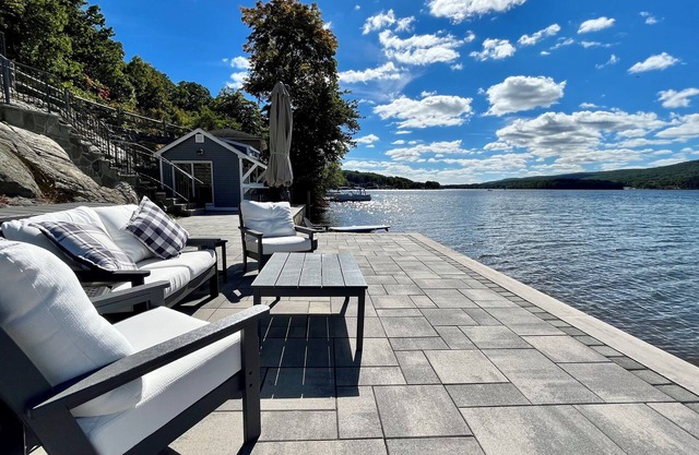 200Ft of Lakefront, Hot Tub, Game Room, Multi-Level Patios & Views for Days