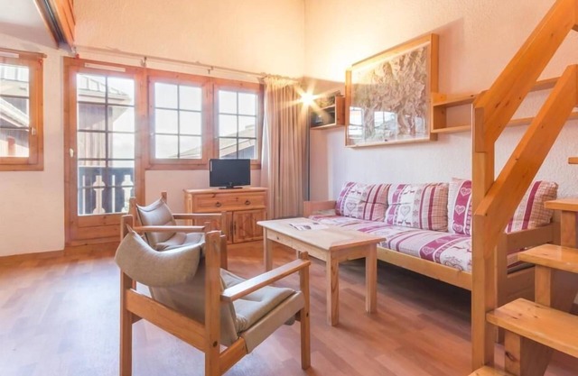200m from ski slopes, 3rd floor, balcony, tv, ski locker, 60m², Montchavin La Plagne