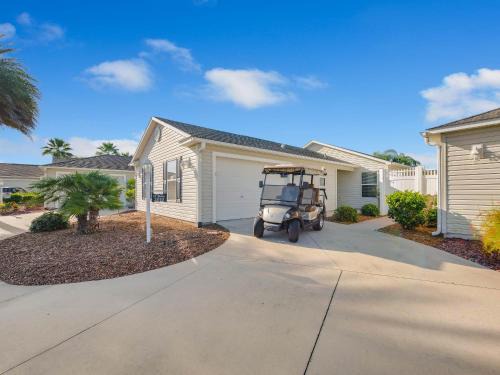 2010 Z3a VILLAGE OF PENNECAMP by REMAX Premier