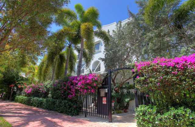 2025 Discounted! ★ South of 5th Art Deco Condo in South Beach Best Neighborhood★