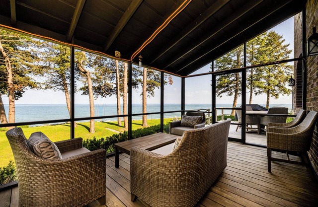 (2026 OPEN!) Luxurious and Private Lakefront Estate!