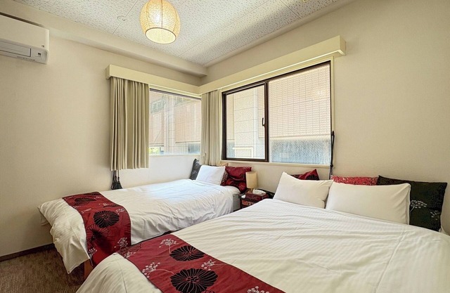 205 Twin room with shower 1 single 1 double Near Kanazawa Castle Park/Kanazawa Ishikawa