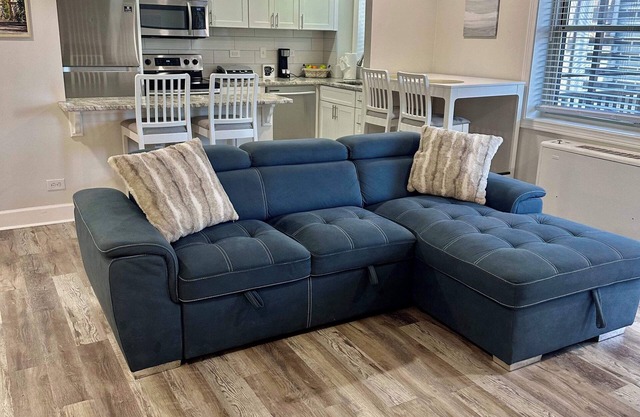20N - Stylish 1BD 1BA Condominium in the Heart of Downtown!