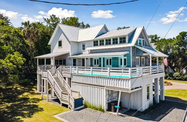 213 W Indian - Unique Pool House -Central Location