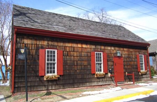 214 Mulberry - Great location in downtown historic Lewes!