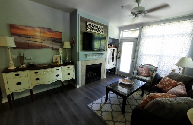 233 - One Bedroom Malibu Beach-Style Condo