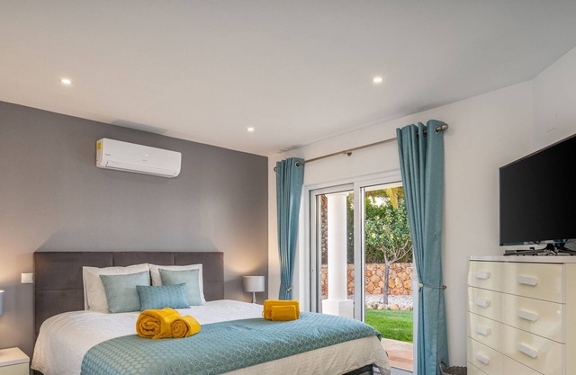 #239 Vivenda V3 com Piscina by Home Holidays