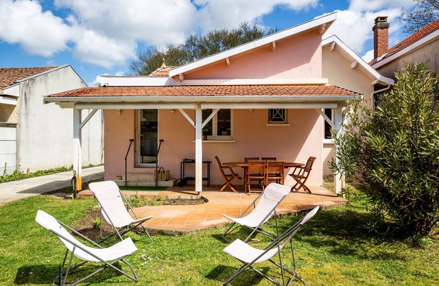 250 m from the beach - House with garden for 4