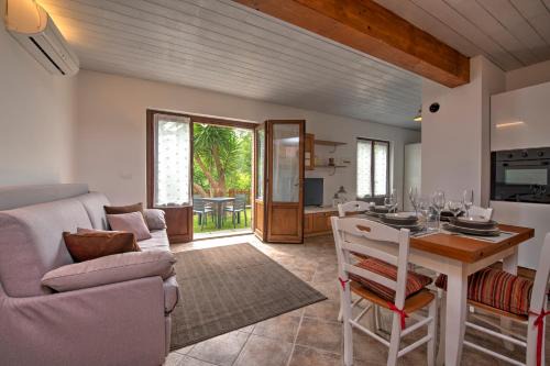 269 - La Stalla Country House, nel verde di Casarza - 15 Minuti d'auto dal Mare