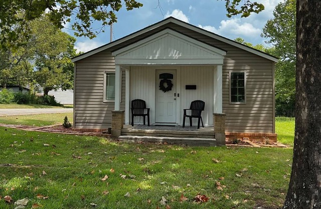 2BD 2BA in Mena Talimena Drive Wolf Pen Gap Parks Downtown Shops