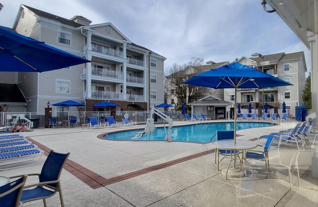 2BD Lock-Off/Nashville - Kitchen, Pool, Hot tub!
