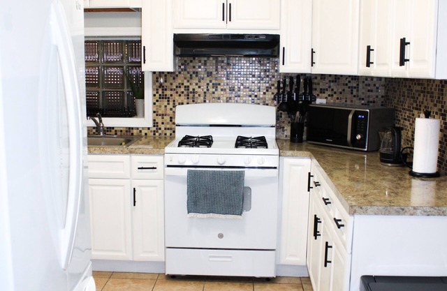 2BD Near MetLife American Dream & NYC! Free Snacks, free coffee, and Fast Wi-Fi