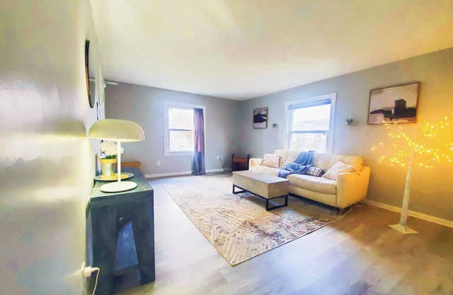 2BD Unit/K Bed@Central Louisville