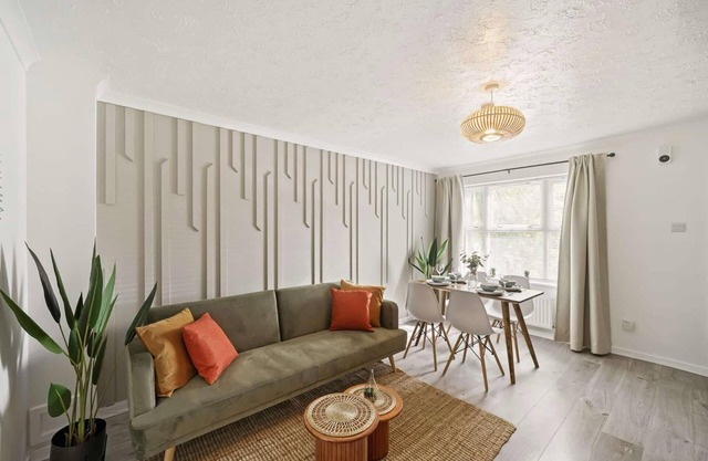 2Bed House in London Near Excel, The O2, Canary Wharf|FREE Parking|Patio Garden