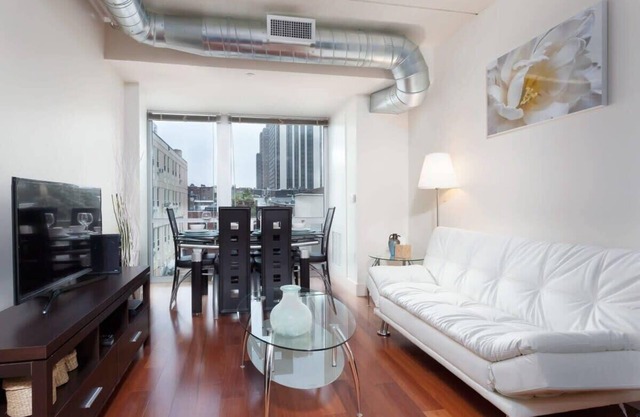 2Bedroom 1Bath Apartment in the Heart of Philadelphia
